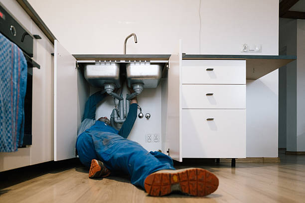 Professional Leak Detection technician working in Berkley, MA